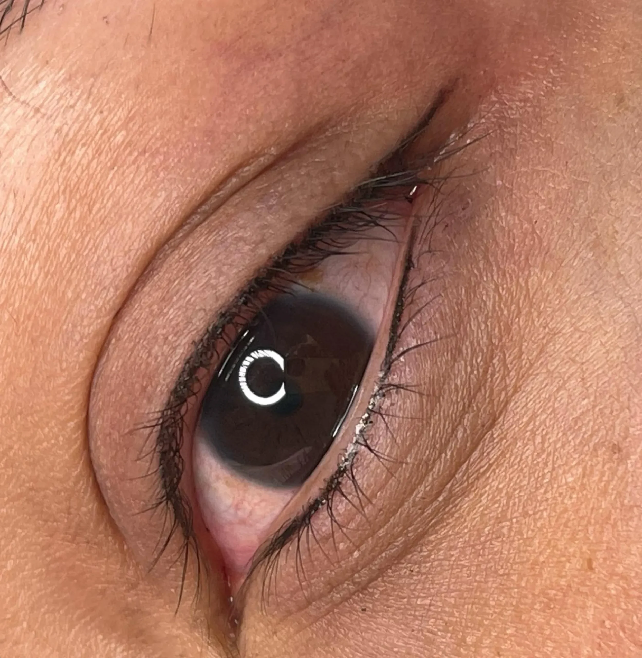 eyeliner tattooing